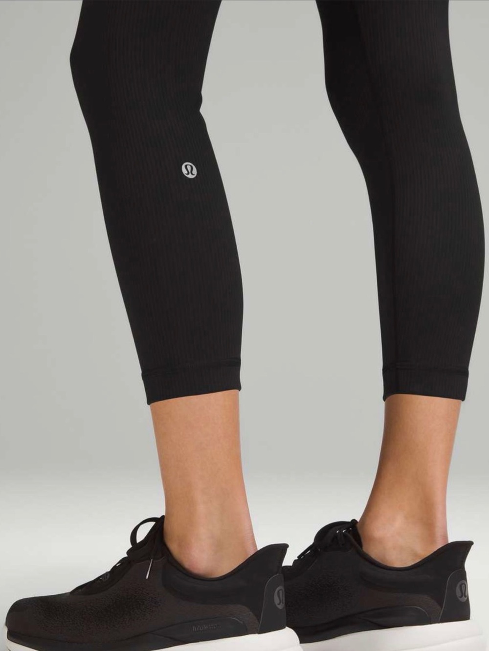 Lululemon Wunder Train High-Rise Ribbed Crop 23" Black Sz 2 - Picture 4 of 9